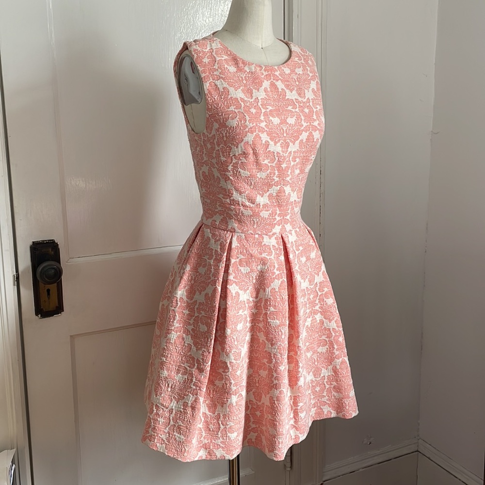Jack Wills Pink Damask Pleated Dress - Size US 0